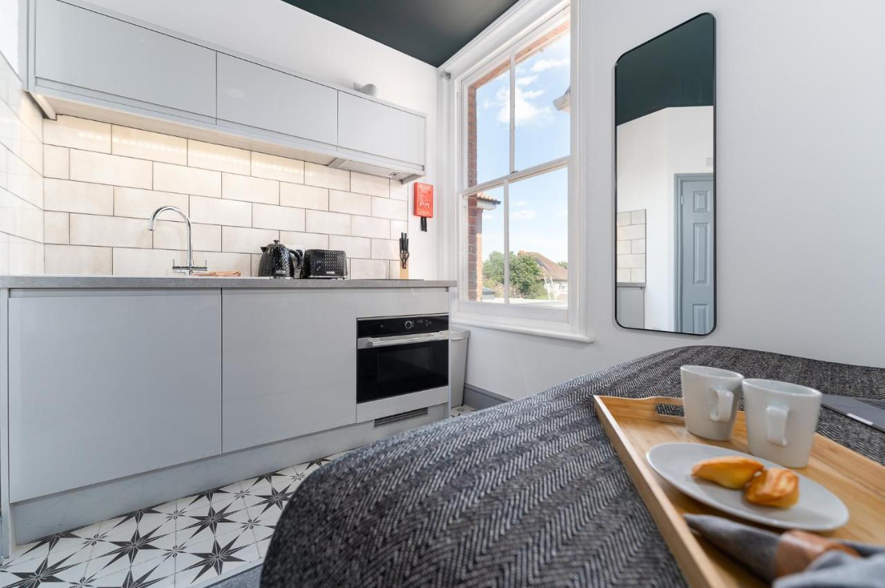 סאות'המפטון The Madison - Premium Self Check-In Studios & Apartments מראה חיצוני תמונה